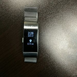 Fitbit Charge 2 w/ Milanese Loop Strap